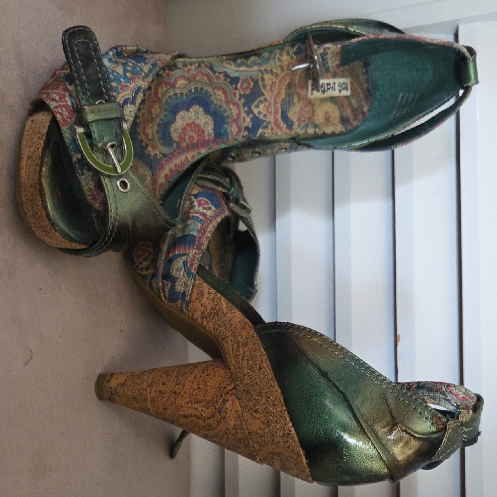 Not Rated Paisley Heels in Green and Brown - Picture 2 of 15